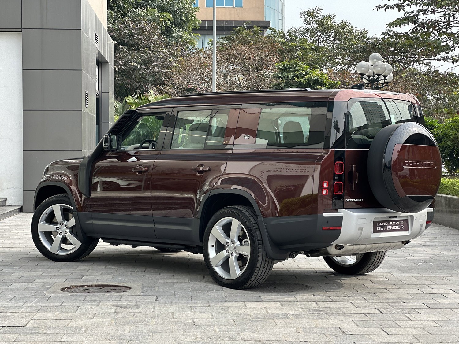 Giá xe Land Rover Defender - ảnh 4