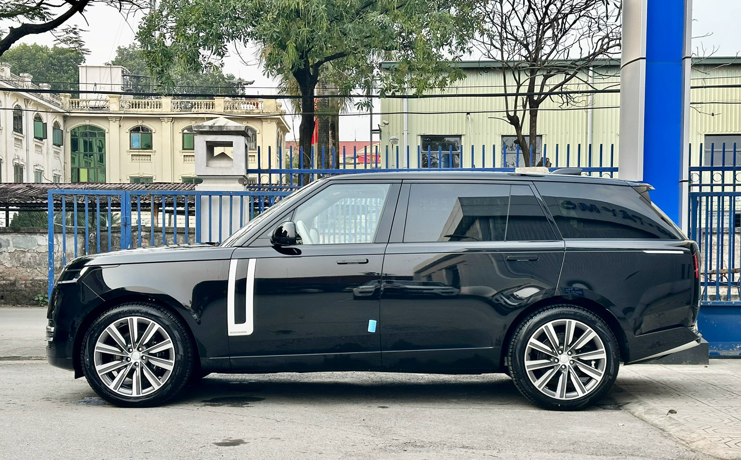 Giá xe Range Rover 2023 - ảnh 2