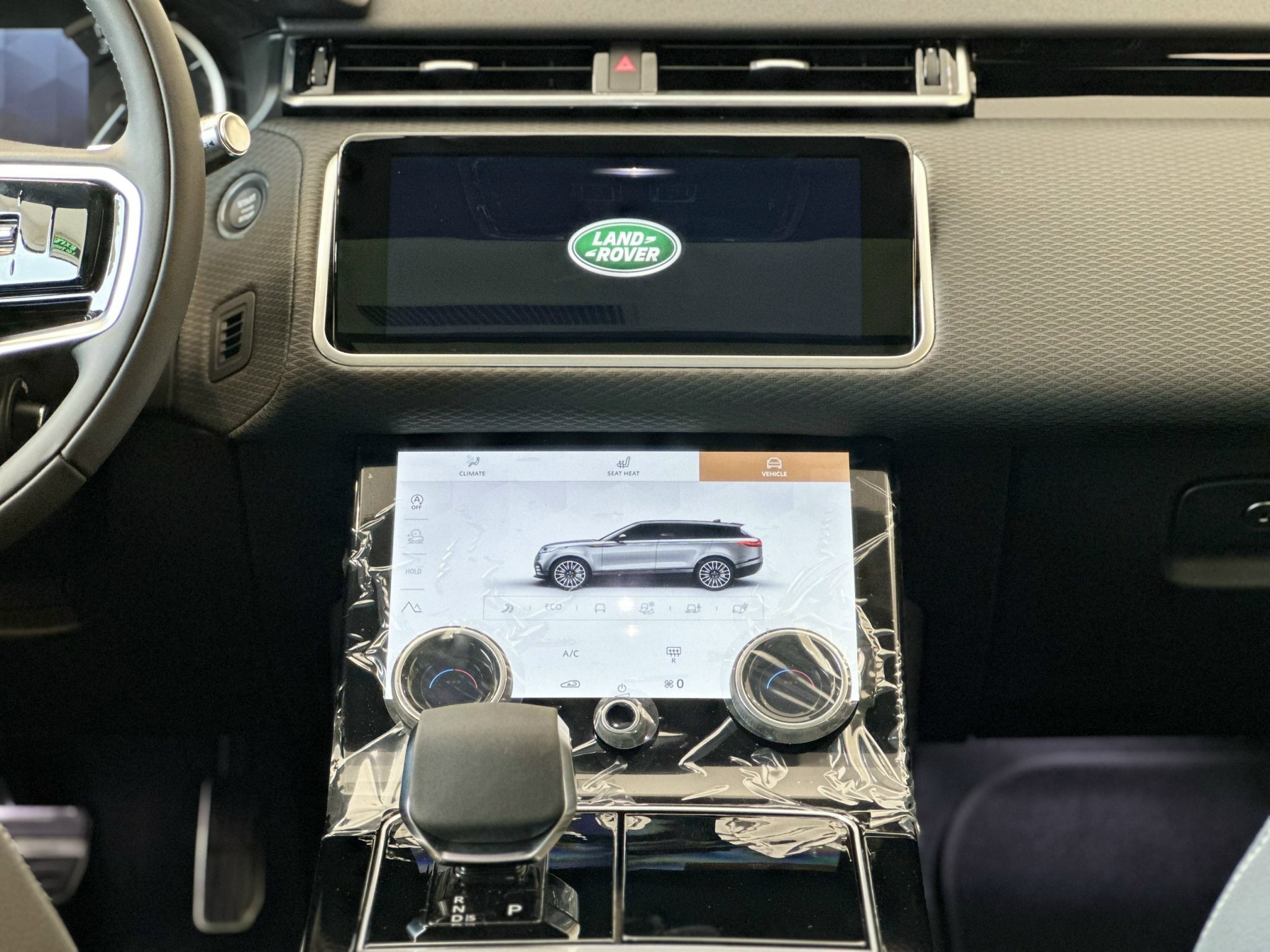 Giá xe range rover velar 2023