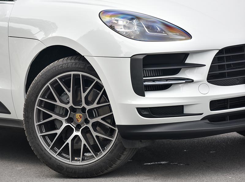 gia-xe-porsche-Macan-2019-21