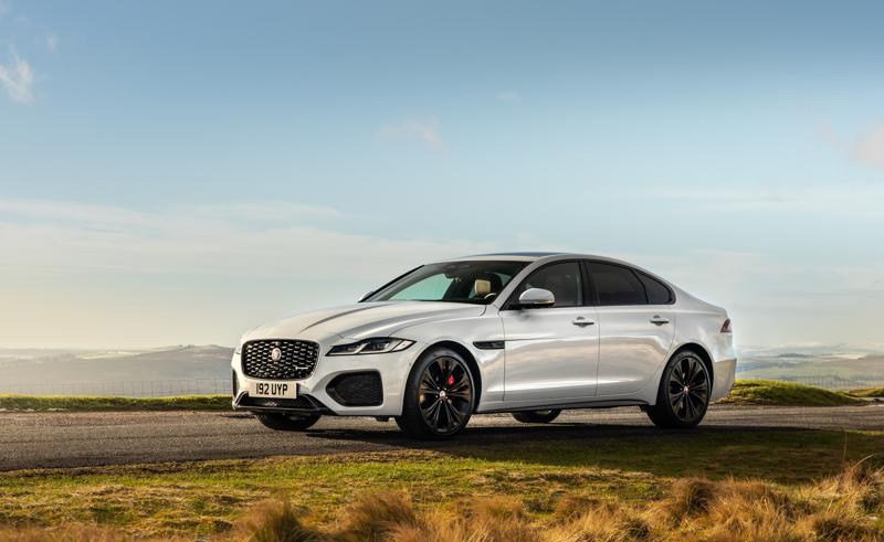 Xe Jaguar XF 2021