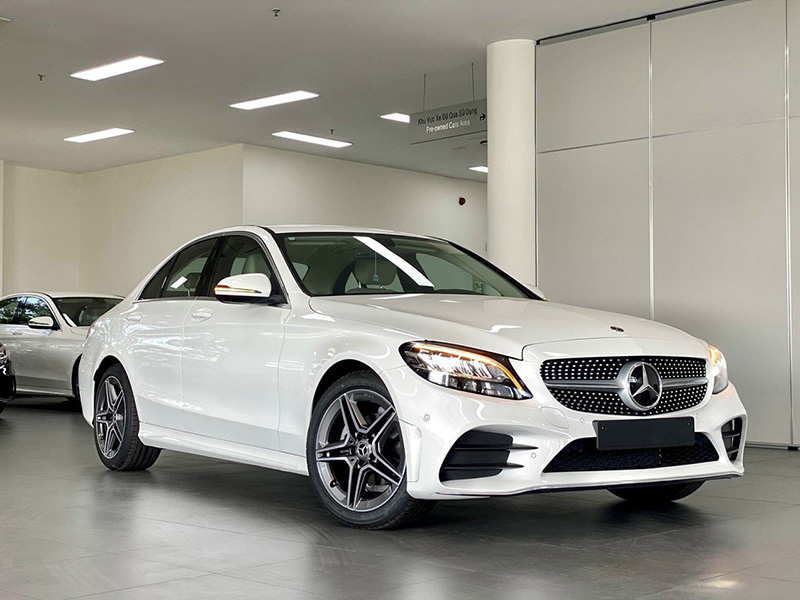 Giá xe Mercedes C180 AMG mới nhất tháng [thang]/[nam], Giảm giá lên tới 100 triệu đồng