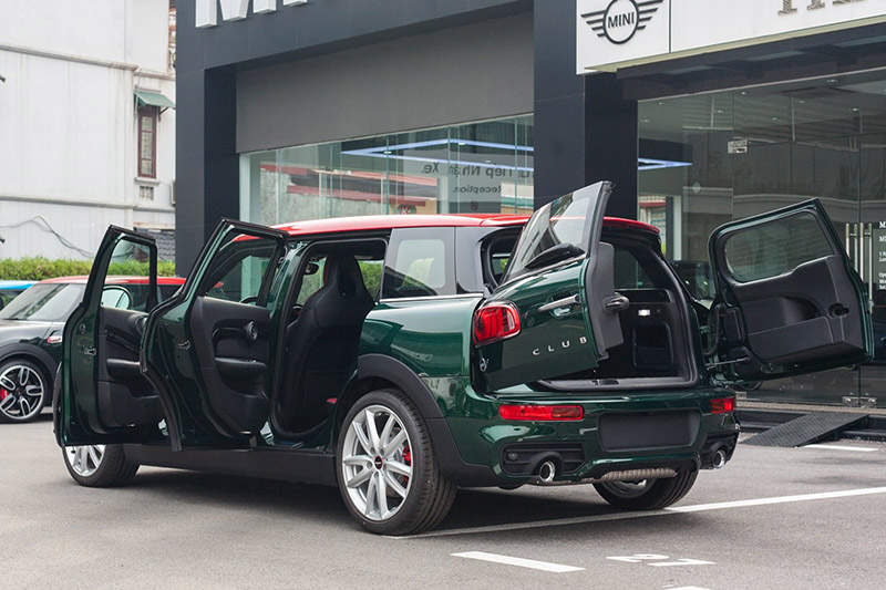 Đuôi xe Mini Cooper ClubMan