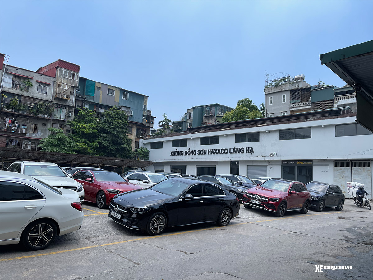 Khu vực đồng sơn xưởng dịch vụ của đại lý Mercedes Haxaco 46 Láng Hạ